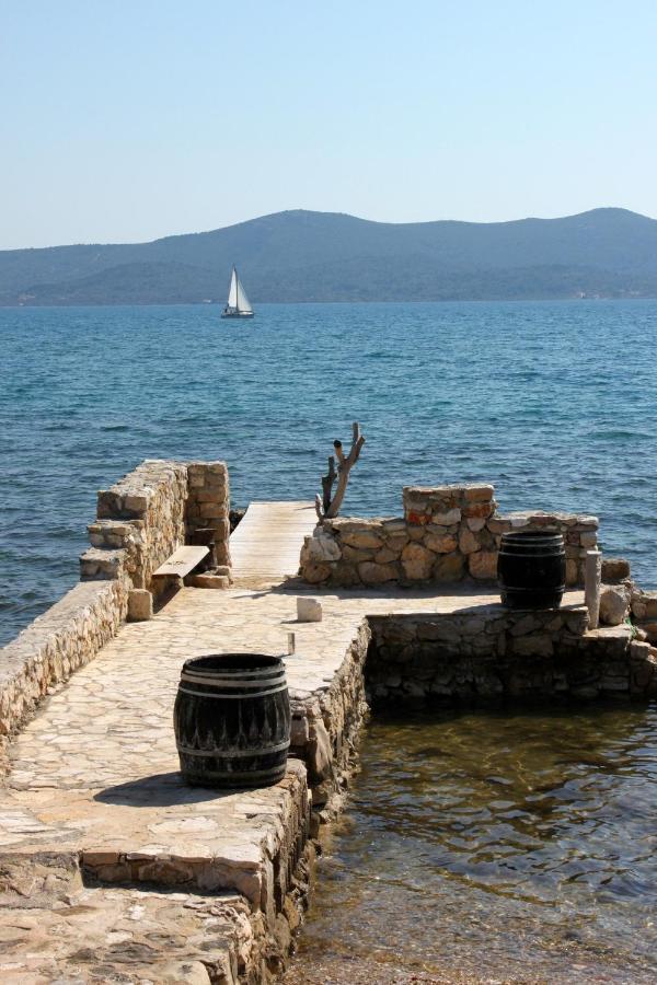 Apartments By The Sea Sukosan, Zadar - 12313 Kültér fotó